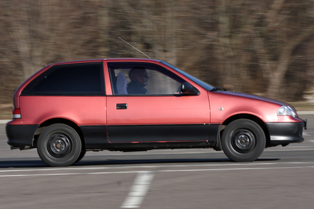 SUZUKI SWIFT