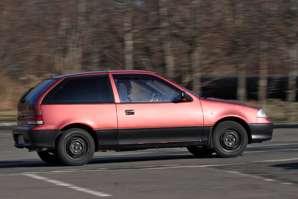 SUZUKI SWIFT