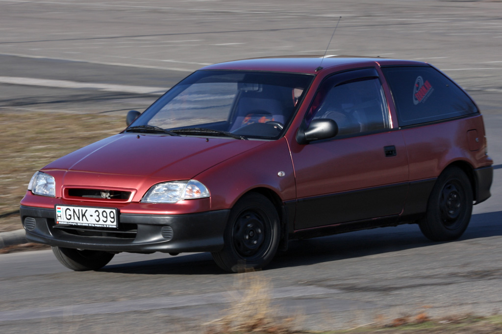 SUZUKI SWIFT