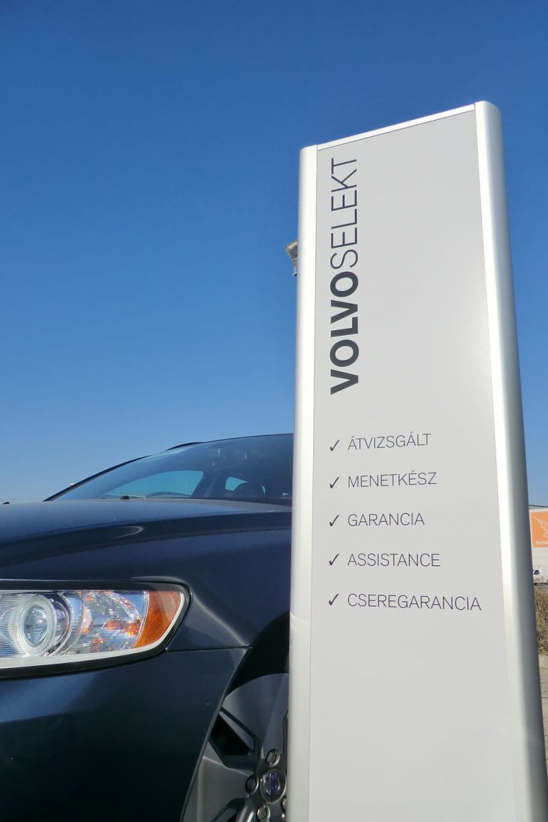 VOLVO