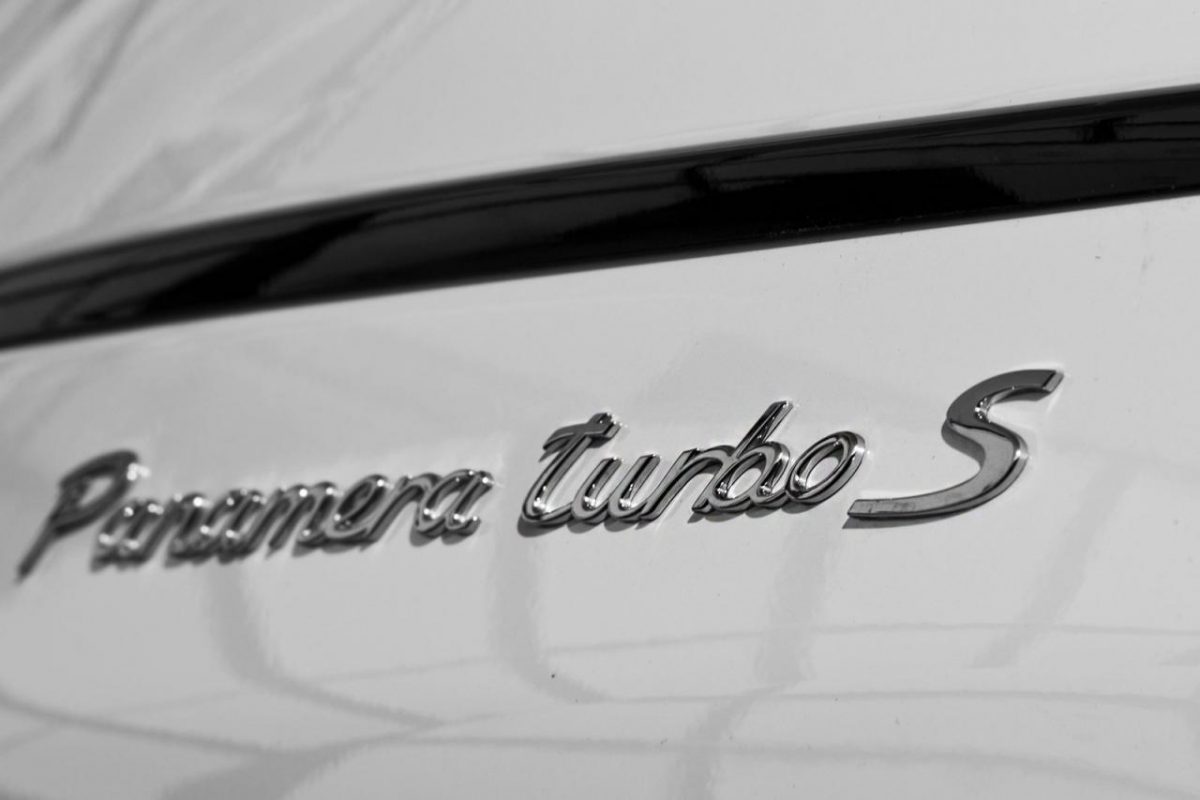 PORSCHE PANAMERA
