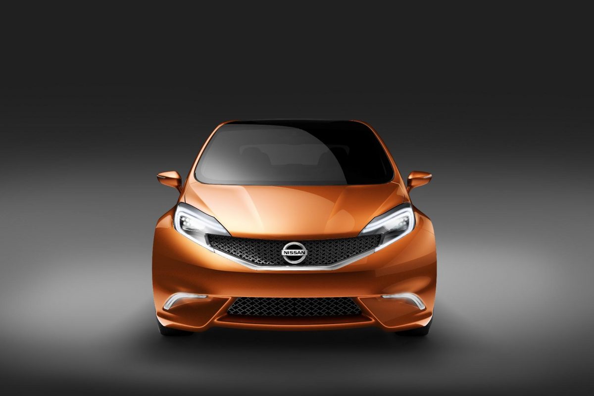 NISSAN TIIDA
