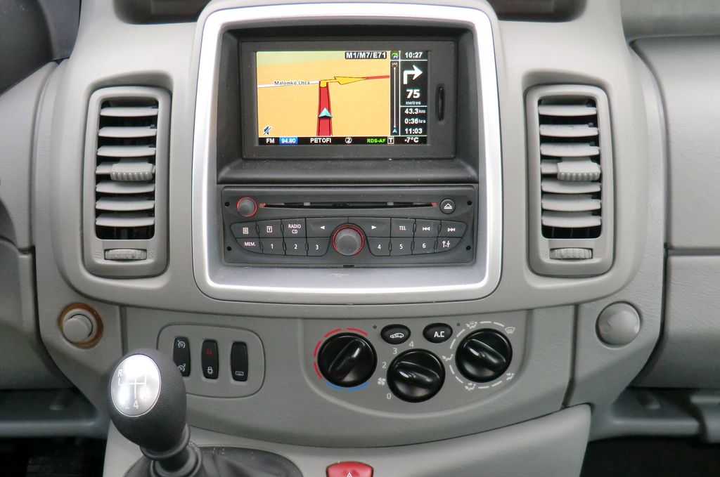 OPEL VIVARO