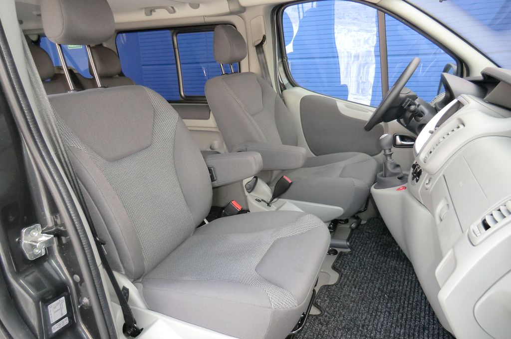 OPEL VIVARO
