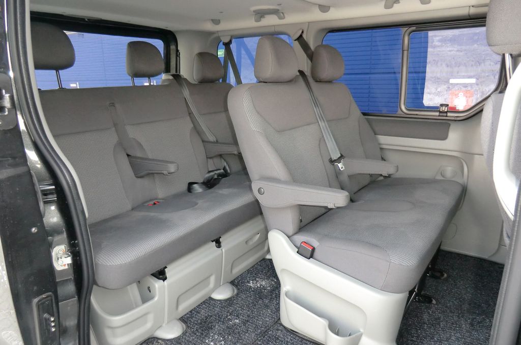 OPEL VIVARO