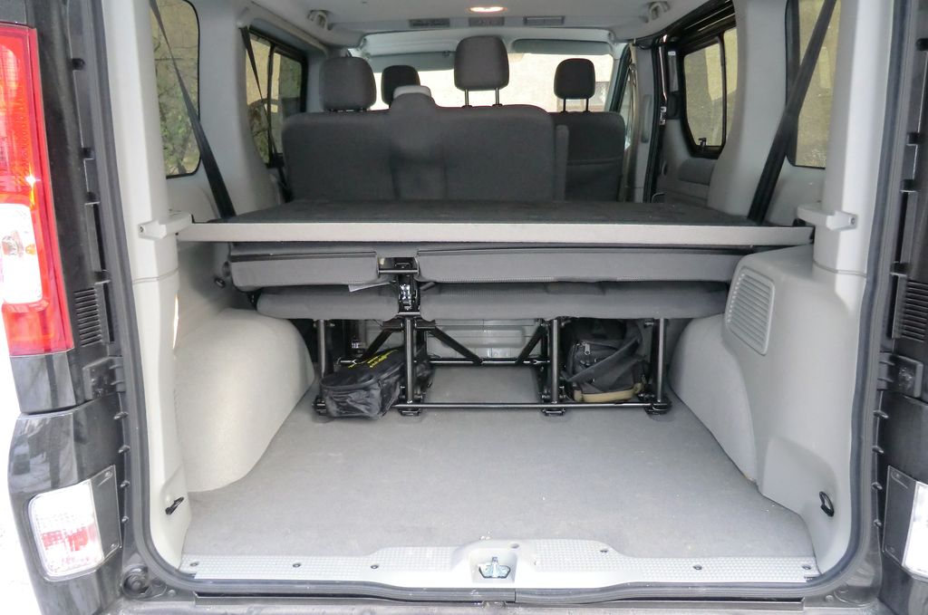 OPEL VIVARO