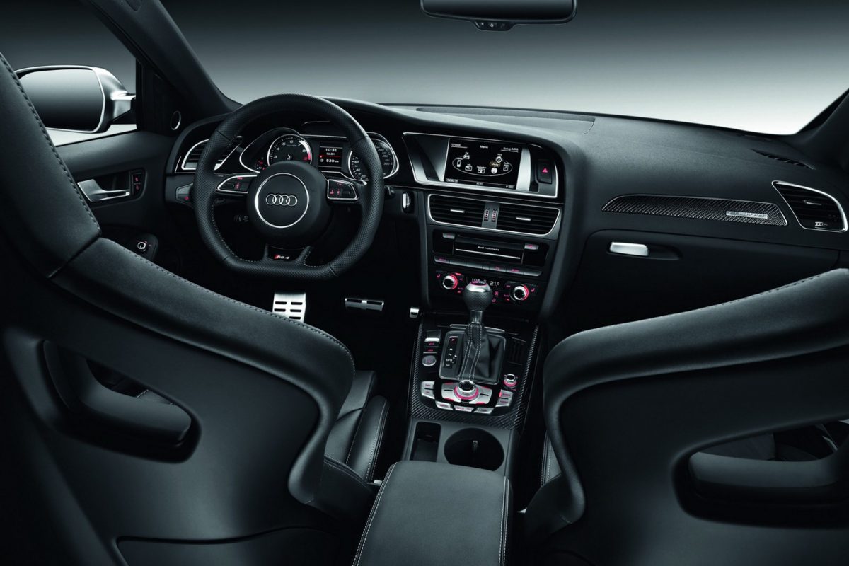 AUDI RS4