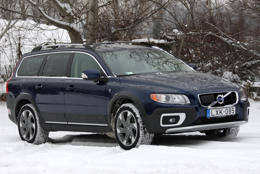 VOLVO XC70