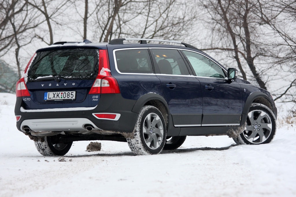 VOLVO XC70