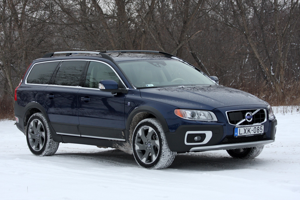 VOLVO XC70