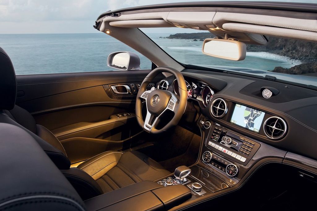 MERCEDES-BENZ