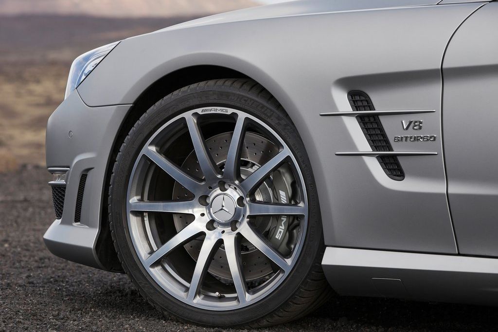 MERCEDES-BENZ