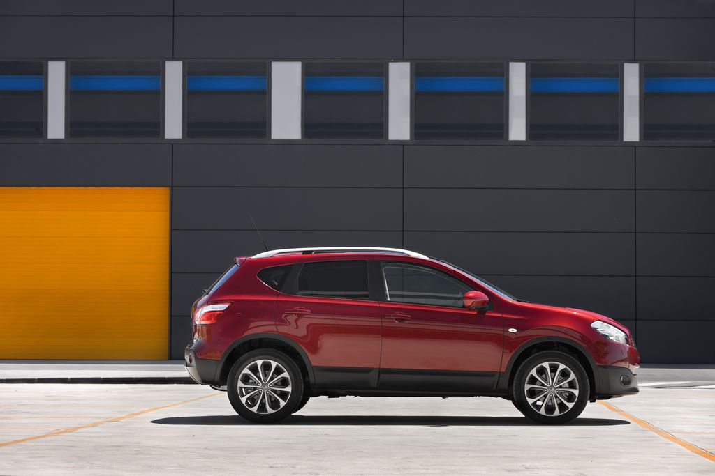 NISSAN