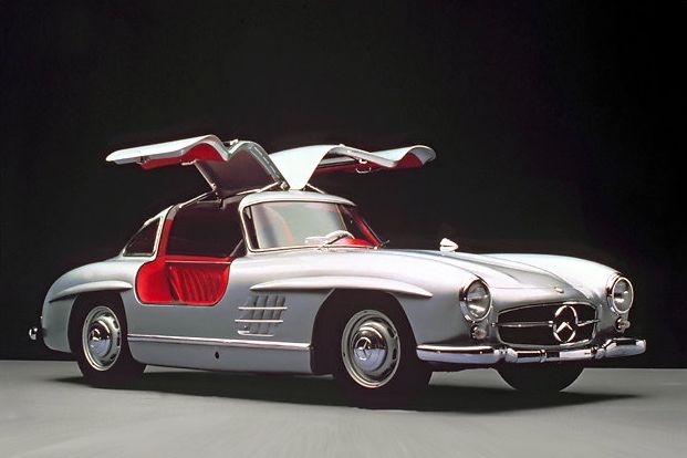MERCEDES-BENZ SL-OSZTÁLY
