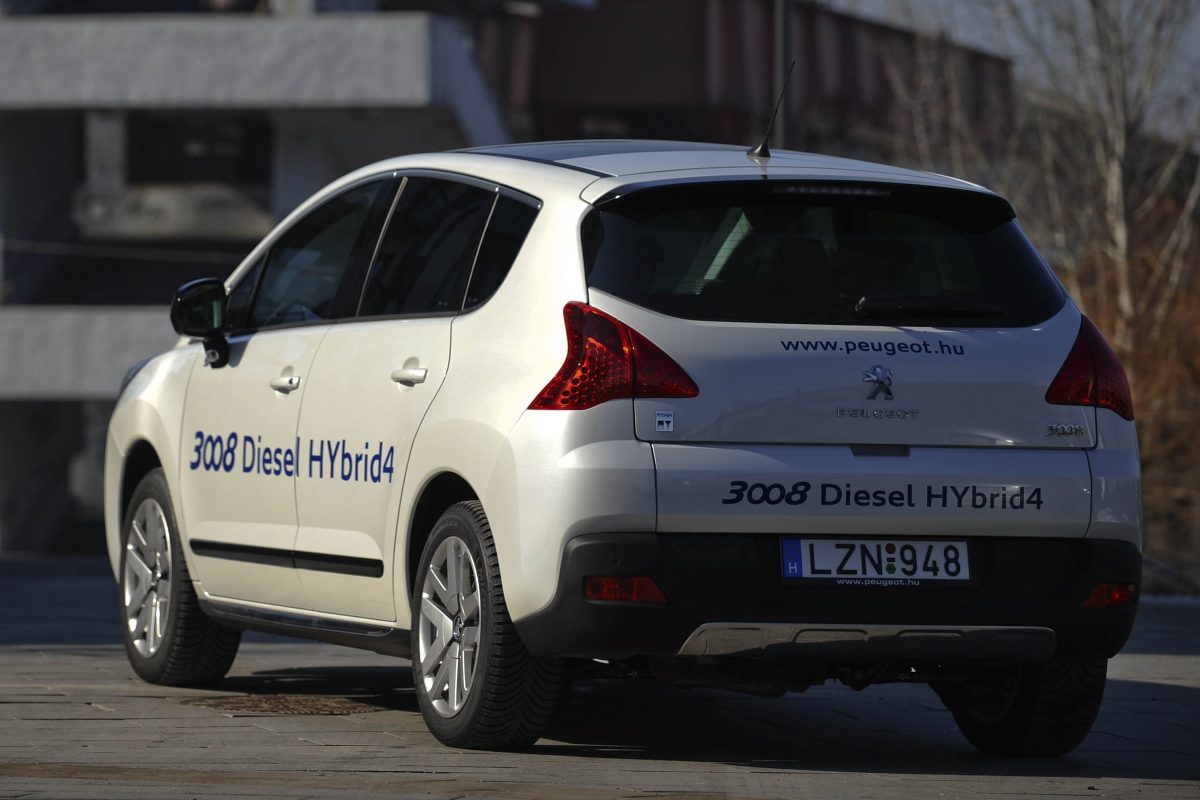 PEUGEOT