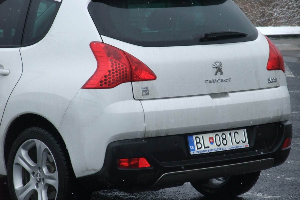 PEUGEOT