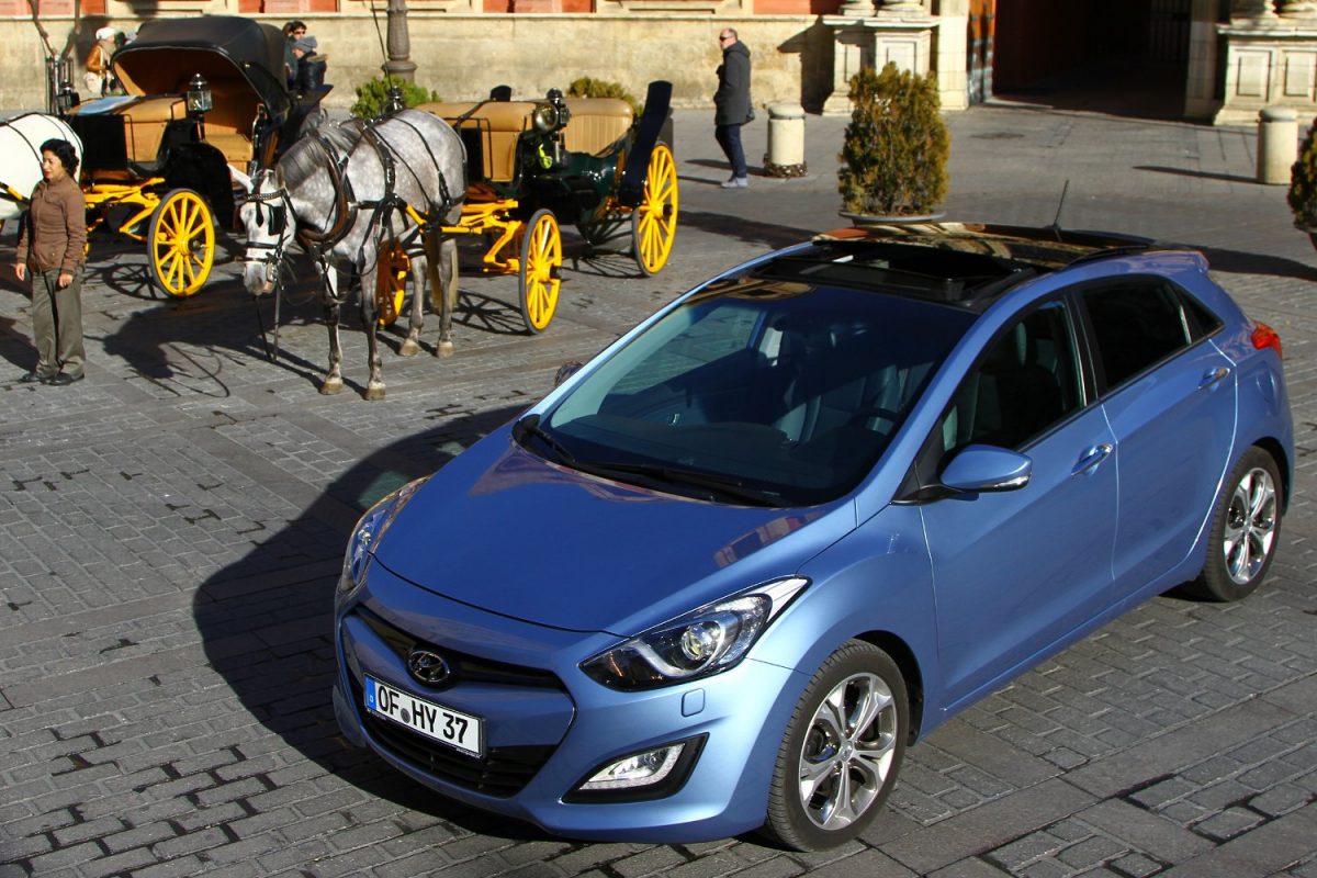 HYUNDAI I30