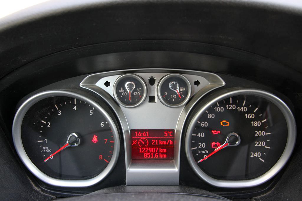 FORD FOCUS