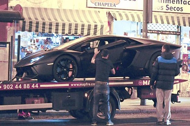 LAMBORGHINI