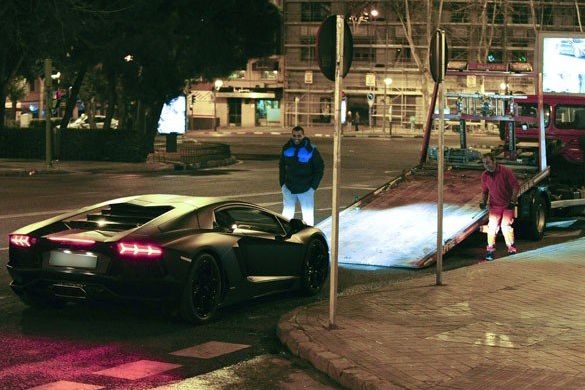 LAMBORGHINI