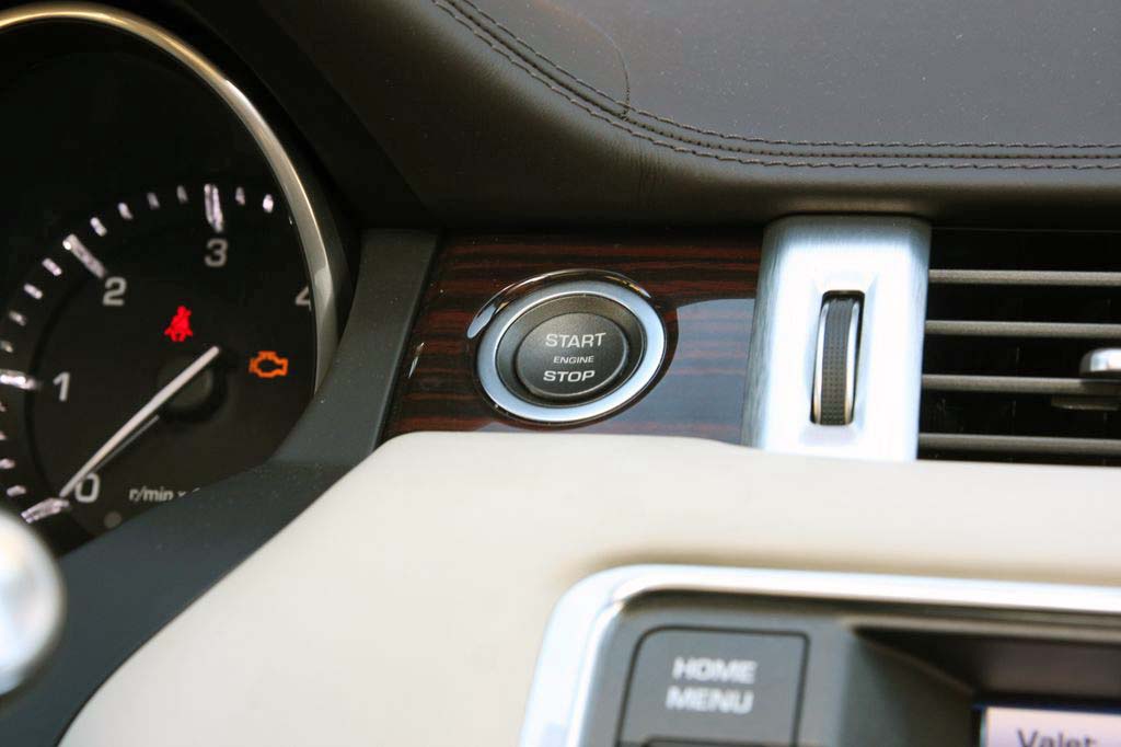 LAND ROVER RANGE ROVER EVOQUE