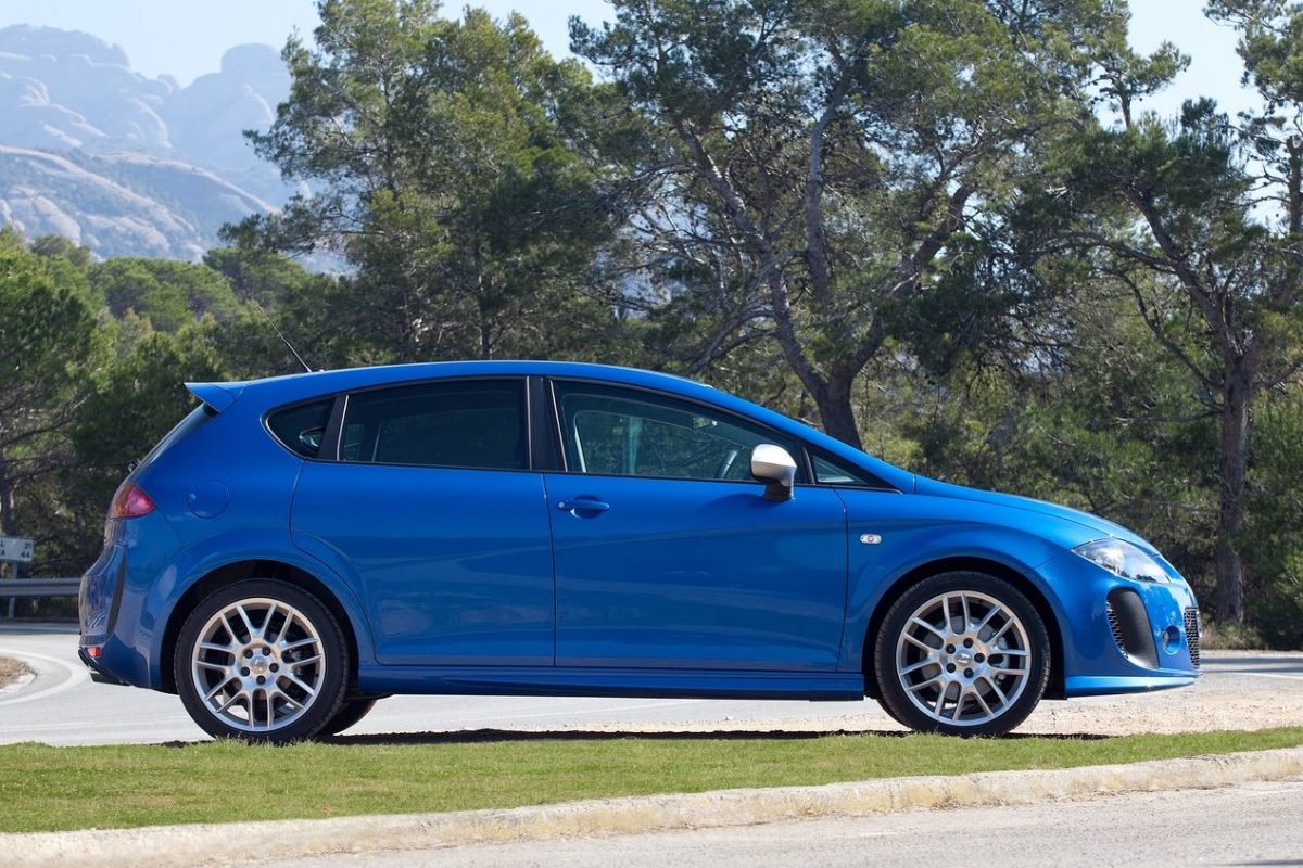 SEAT LEON