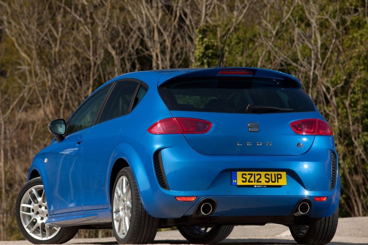 SEAT LEON
