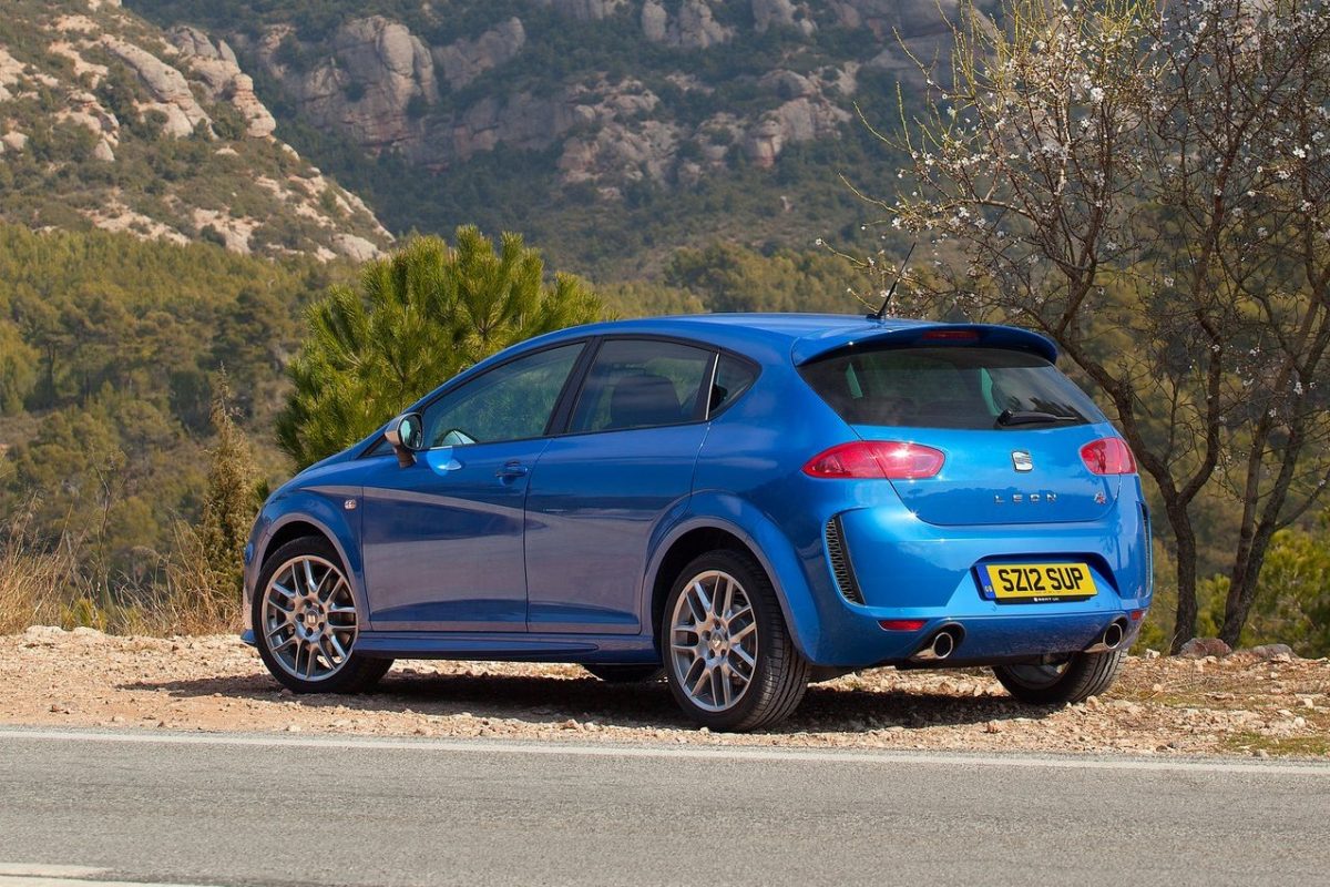 SEAT LEON