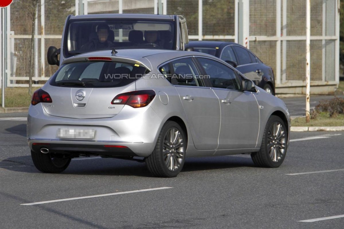 OPEL ASTRA J