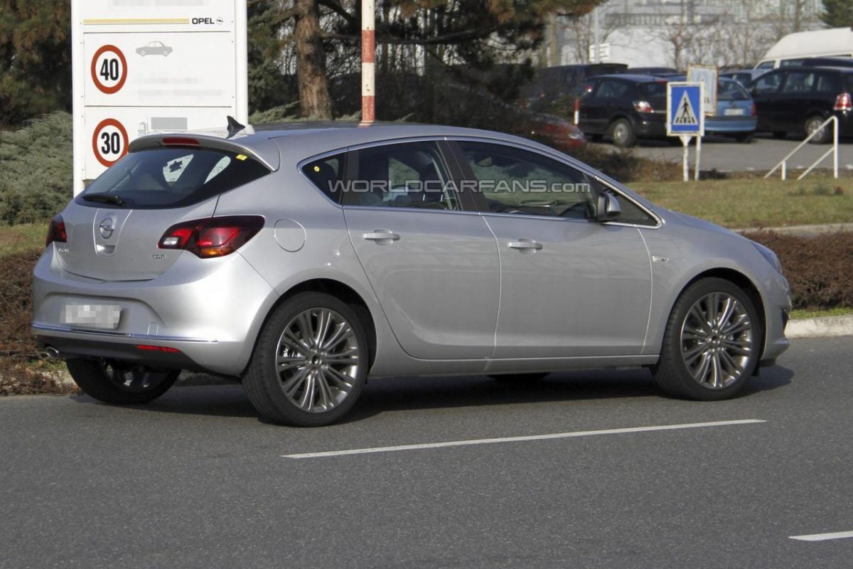 OPEL ASTRA J