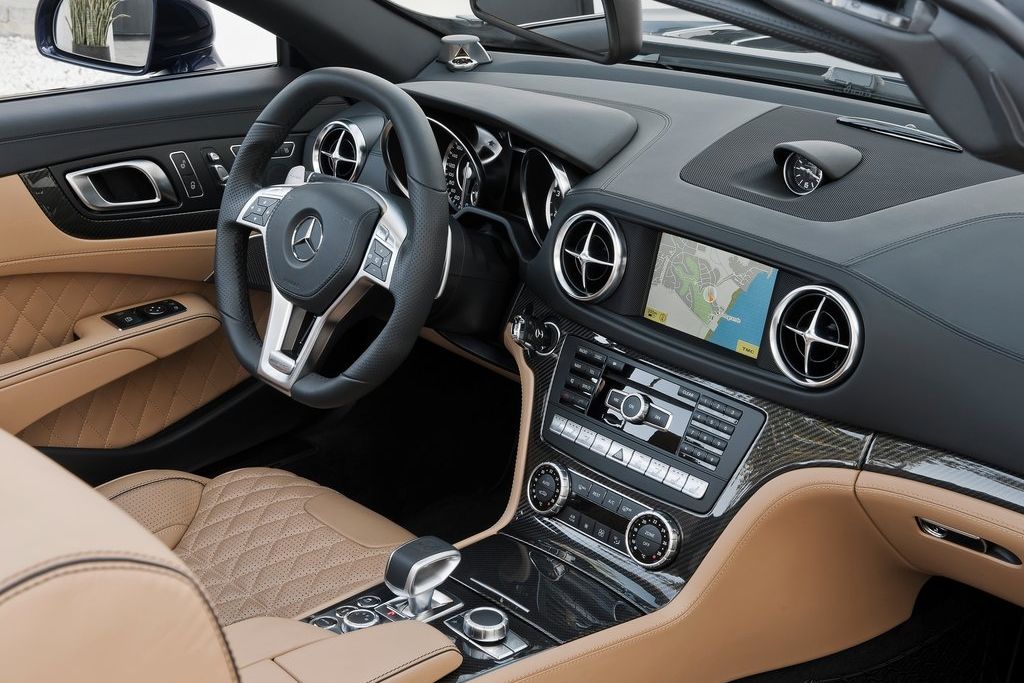 MERCEDES-BENZ