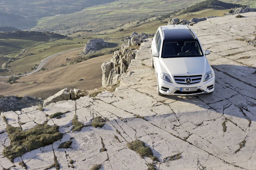 MERCEDES-BENZ