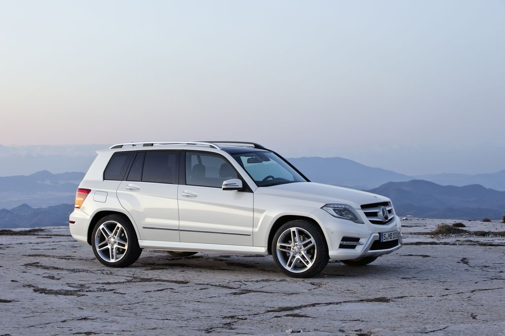 MERCEDES-BENZ