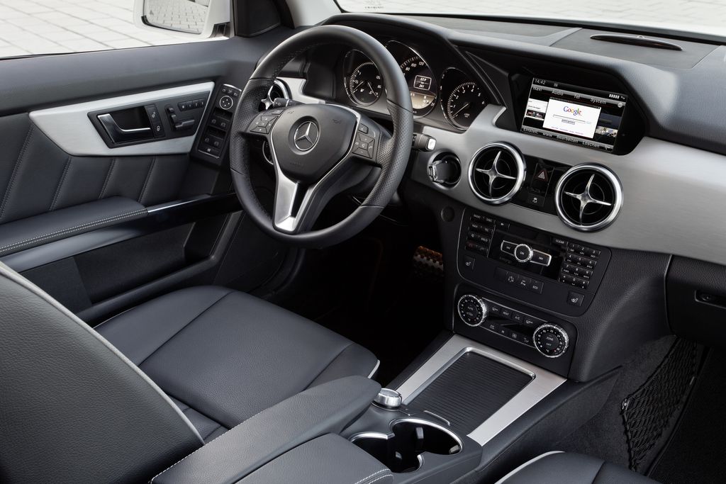 MERCEDES-BENZ