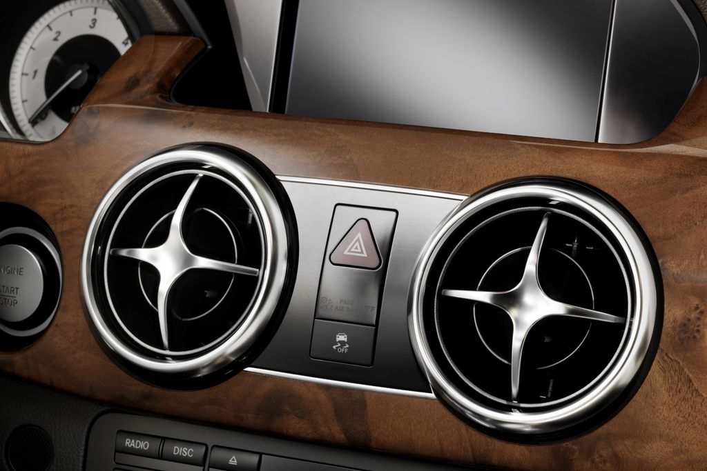 MERCEDES-BENZ