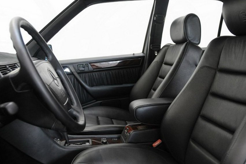 MERCEDES-BENZ E 500