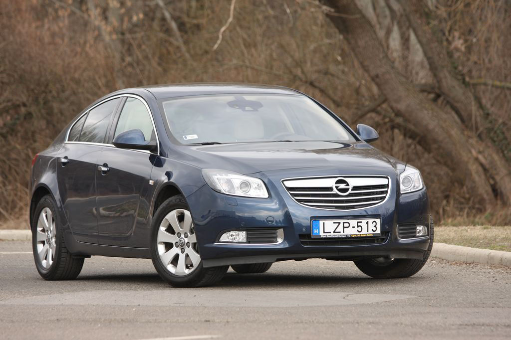 OPEL INSIGNIA