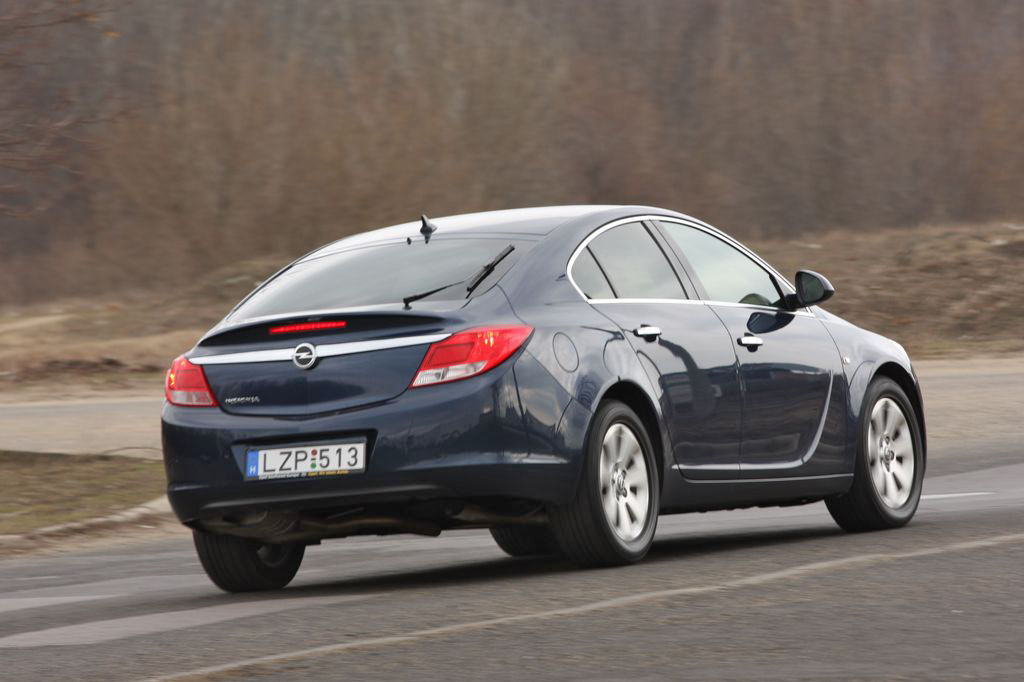 OPEL INSIGNIA