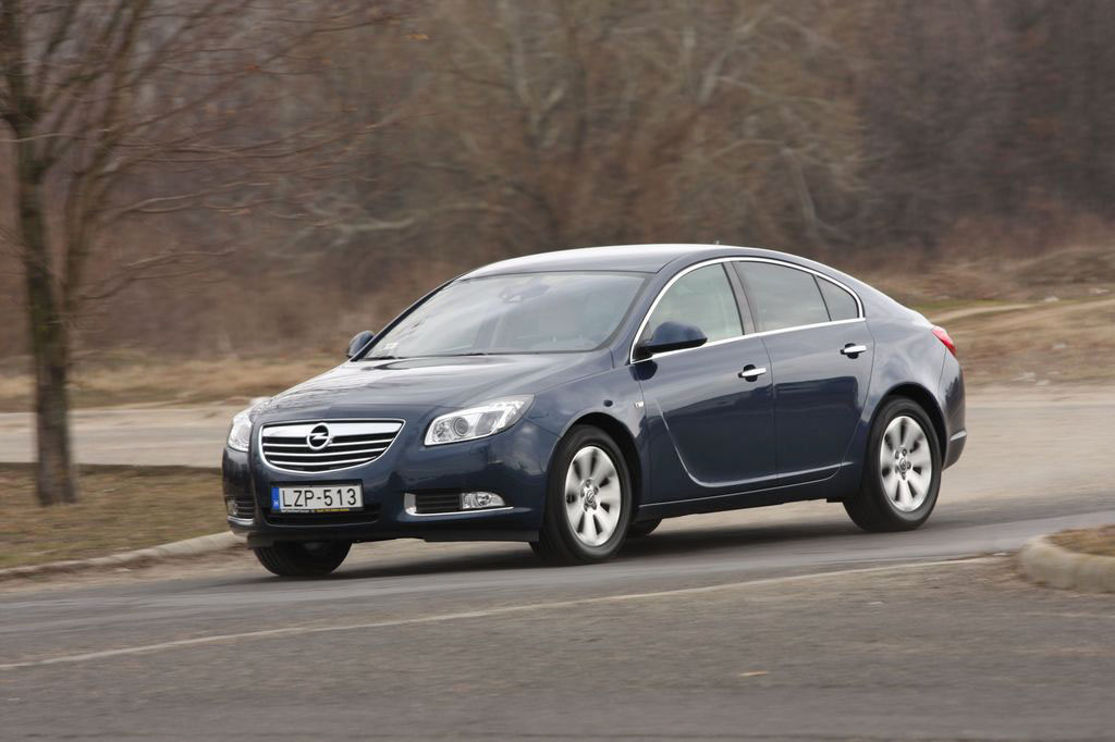 OPEL INSIGNIA