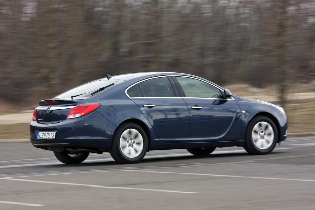 OPEL INSIGNIA