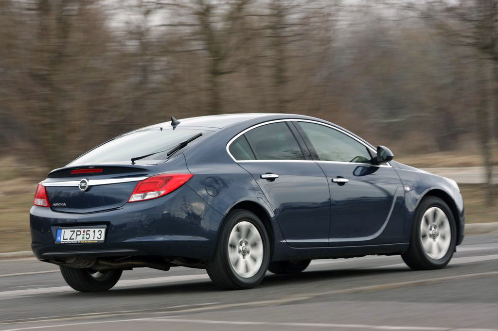 OPEL INSIGNIA