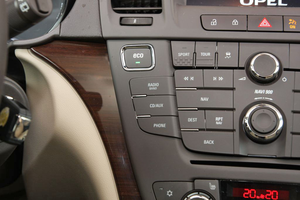 OPEL INSIGNIA