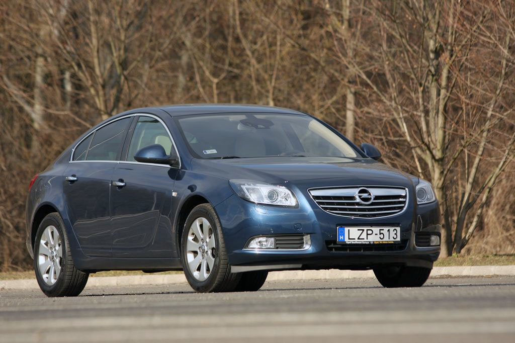 OPEL INSIGNIA