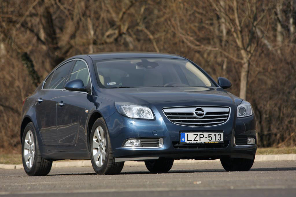 OPEL INSIGNIA