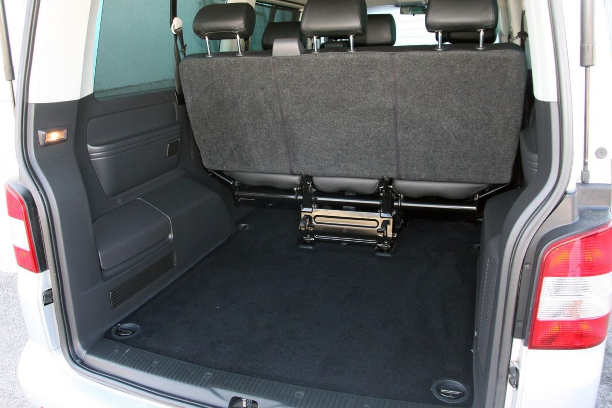 VOLKSWAGEN CARAVELLE