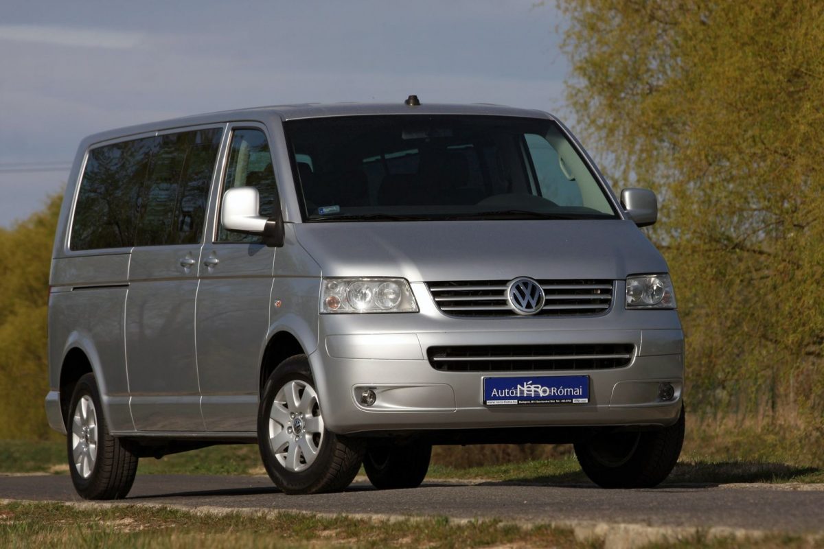 VOLKSWAGEN CARAVELLE