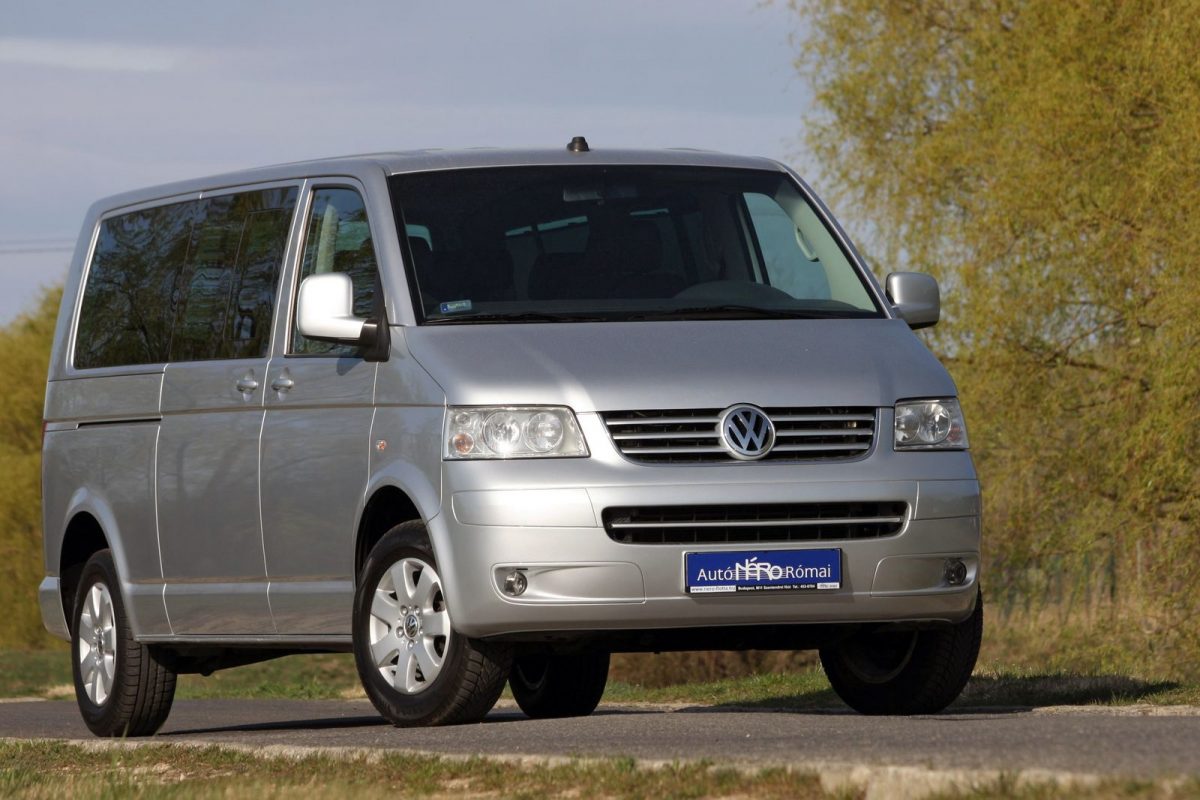 VOLKSWAGEN CARAVELLE