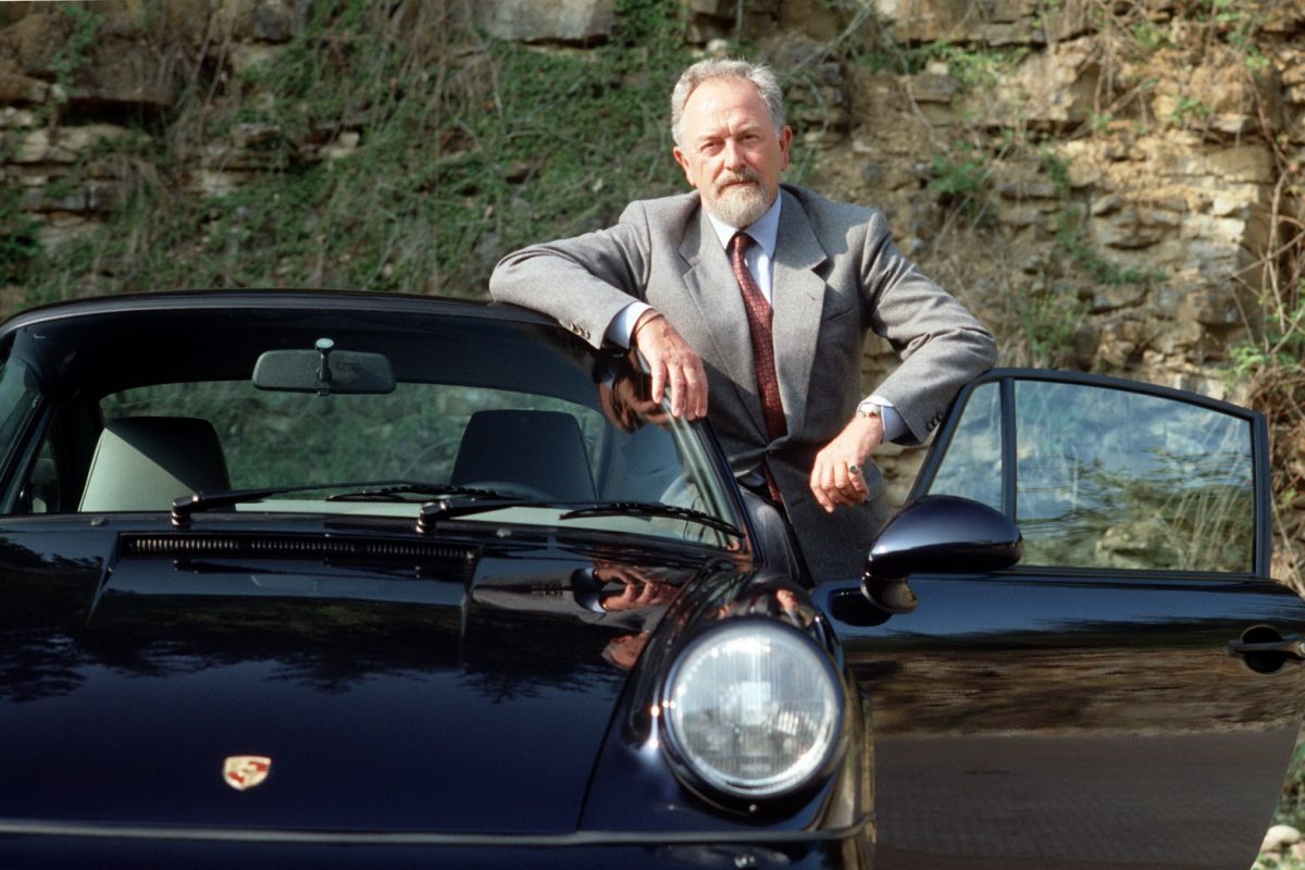 PORSCHE 911