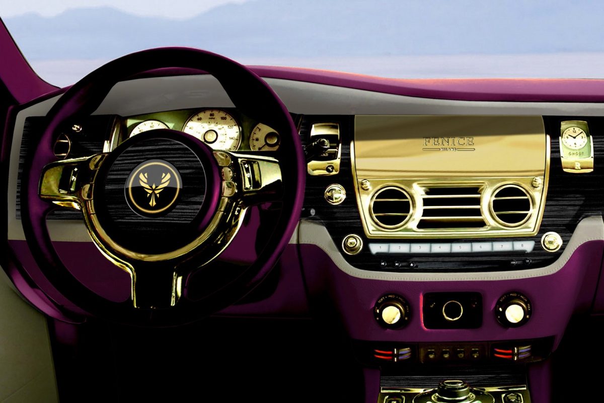 ROLLS-ROYCE GHOST