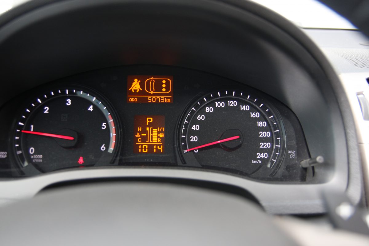 TOYOTA AVENSIS